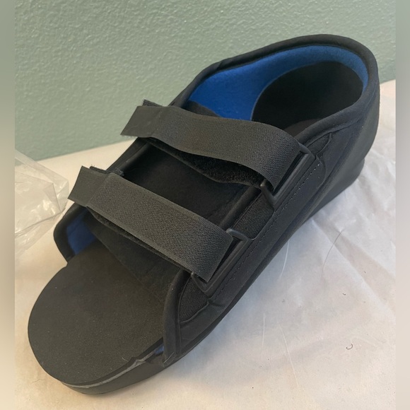 FLA Orthopedics Post-Op Shoe, Black, Size L, never used. - Picture 10 of 12